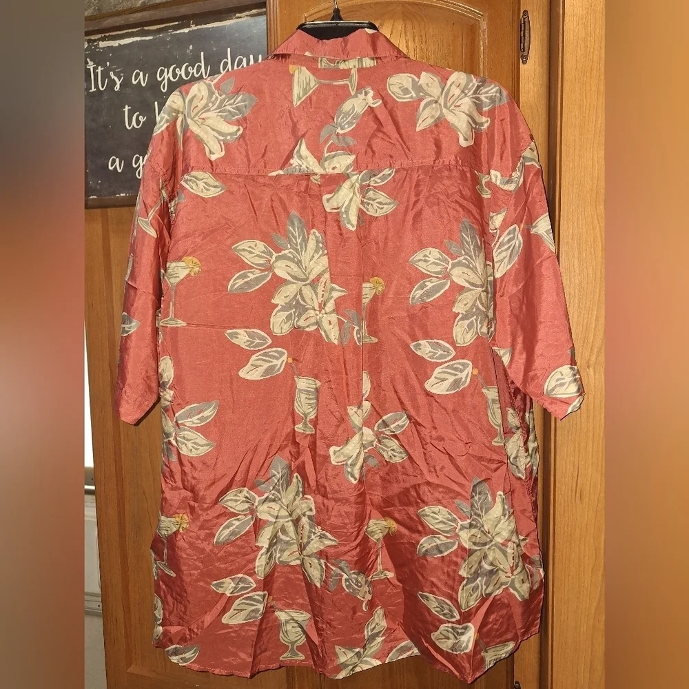Summa Terracotta and Cream Leaf Print Silk Blend Tropical Short Sleeve Shirt.